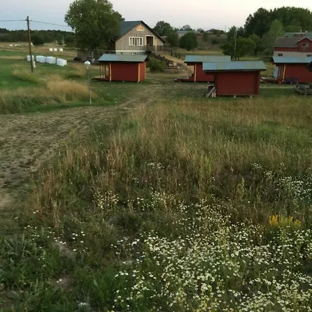 Skinnars - Small Cottages In The Archipelago *